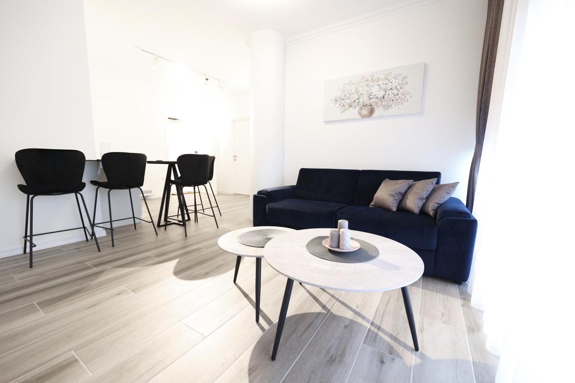 Daire Point Apartmani, *